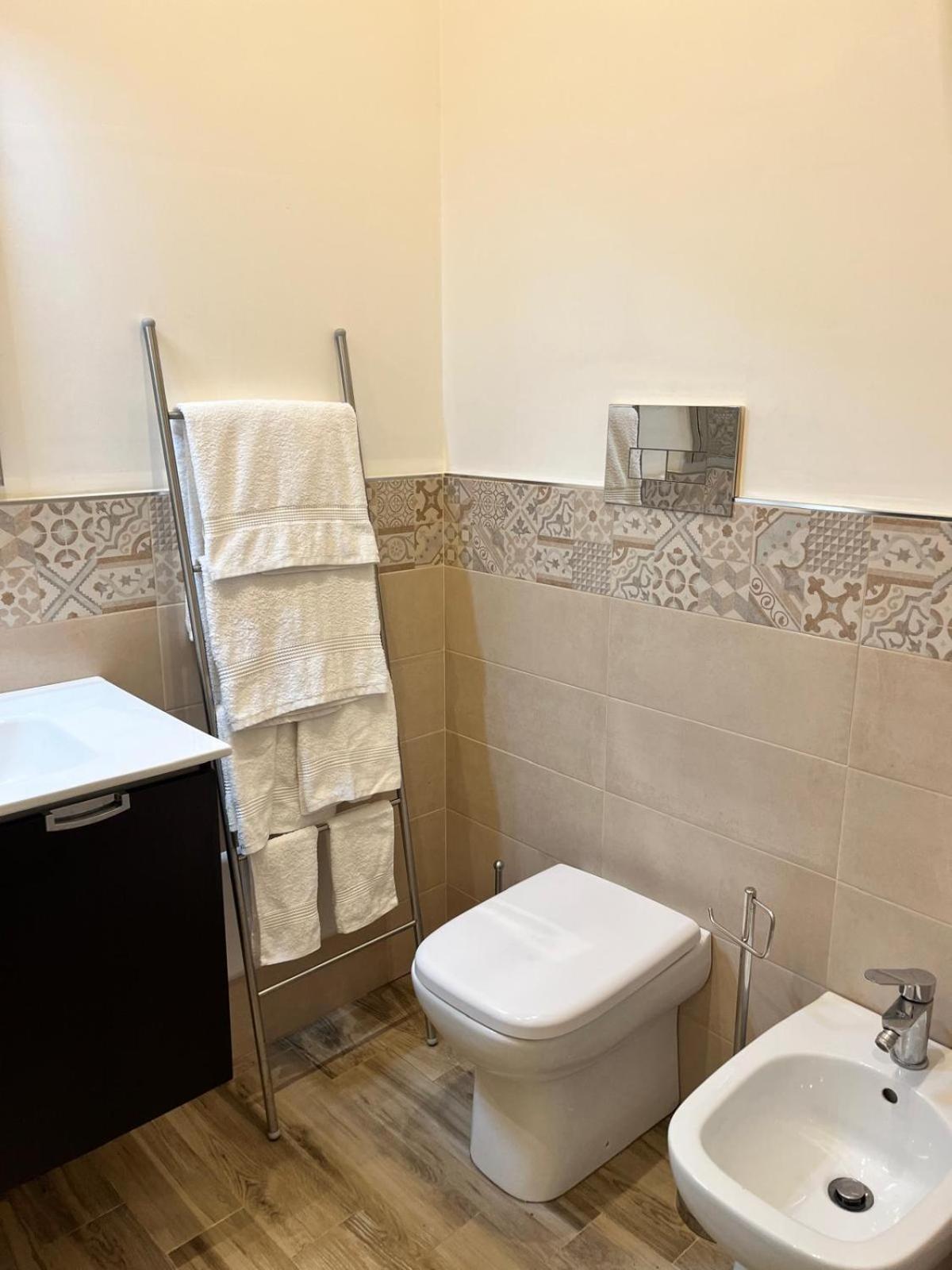 Immacolatella Guest House Palermo Buitenkant foto